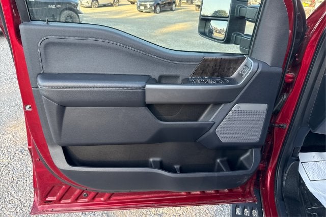 2025 Ford Super Duty F-350 SRW XL