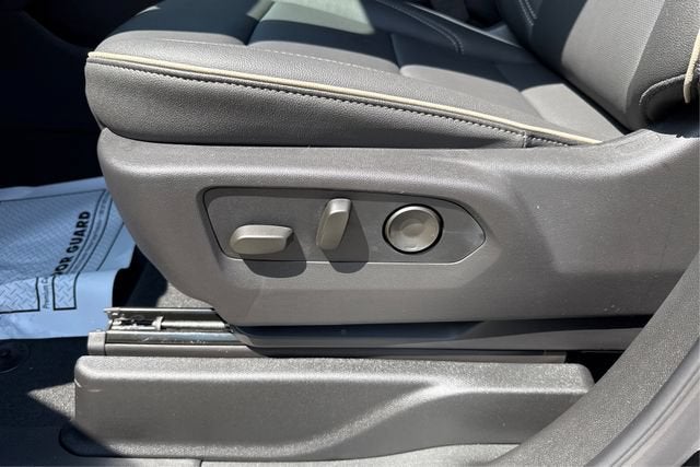 2026 GMC Yukon Elevation - Photo 18