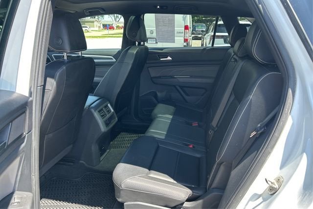 2022 Volkswagen Atlas Cross Sport 3.6L V6 SEL R-Line