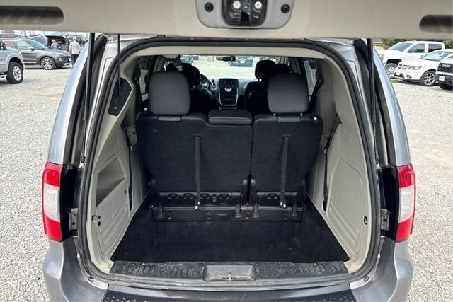 2016 Chrysler Town & Country Touring
