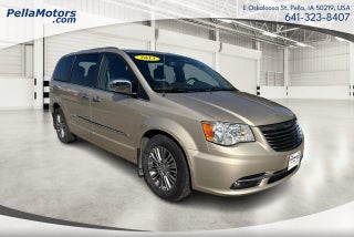 2013 Chrysler Town &amp; Country Touring-L