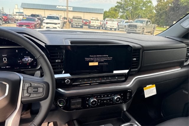 2026 GMC Sierra 1500 SLT - Photo 13