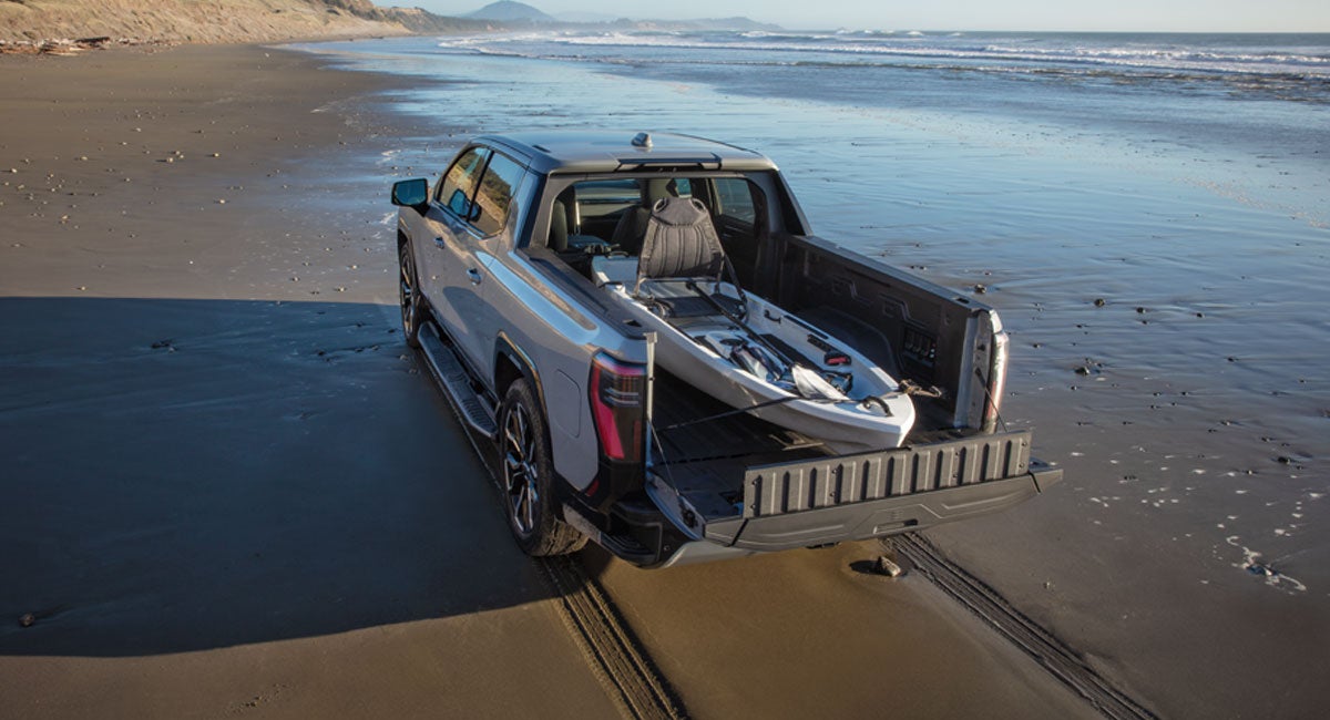 Pella Motors GMC in Pella IA