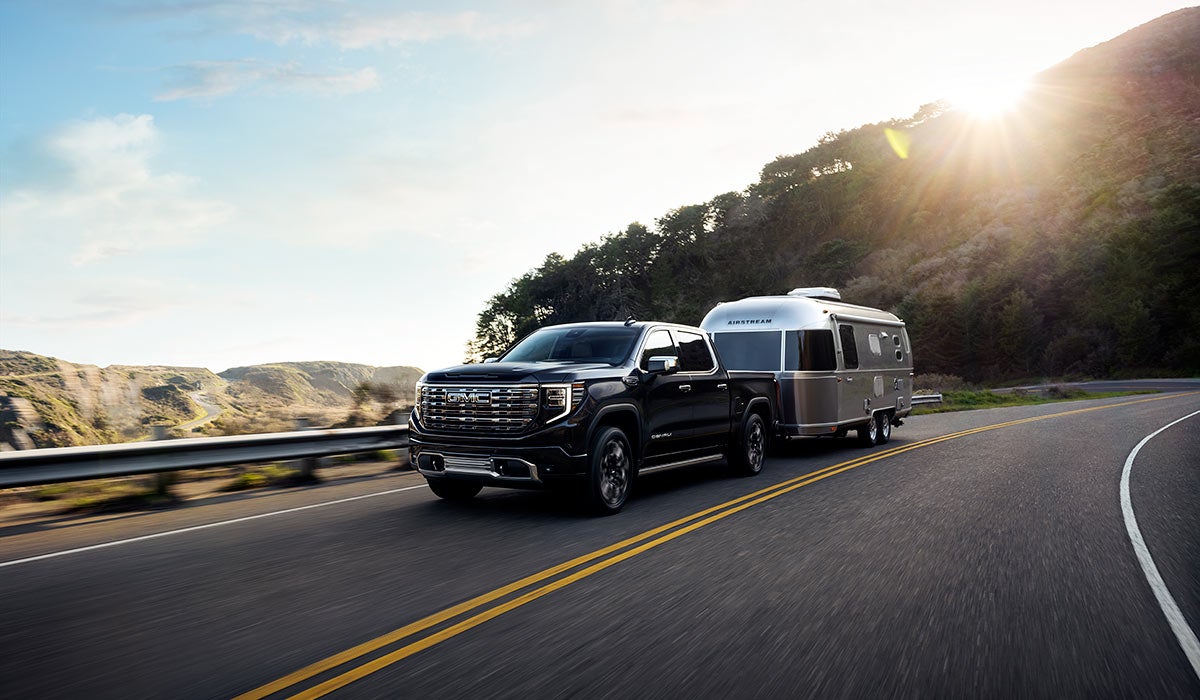 Pella Motors GMC in Pella IA